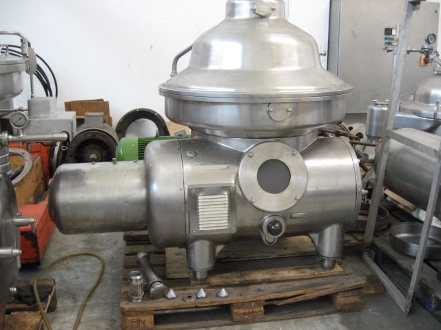 Industrial-westfalia-centrifuges-for-milk-processing